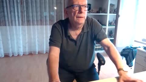 Snapshot of grandpach chatting on May 2026 11:29:02 AM grandpach online show from May 2026 11:29:02 AM