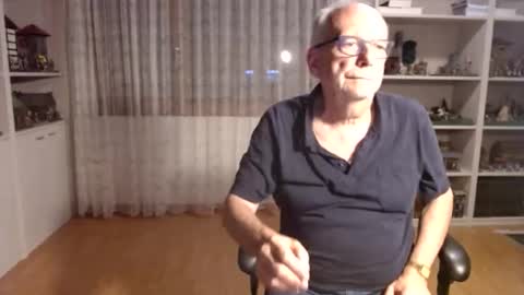 Snapshot of grandpach chatting on May 2026 11:58:02 AM grandpach online show from May 2026 11:58:02 AM