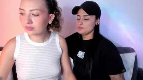 Snapshot of grave_duo chatting on January 2026 04:49:02 AM GRAVE DUO online show from January 2026 04:49:02 AM