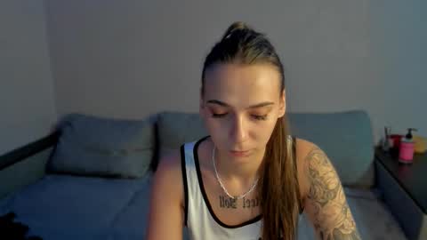 Snapshot of gravitation777 chatting on February 2026 12:49:01 AM Anna online show from February 2026 12:49:01 AM