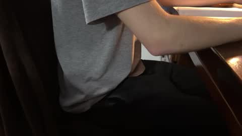 Snapshot of graysoncrimes chatting on February 2026 12:31:01 AM graysoncrimes online show from February 2026 12:31:01 AM