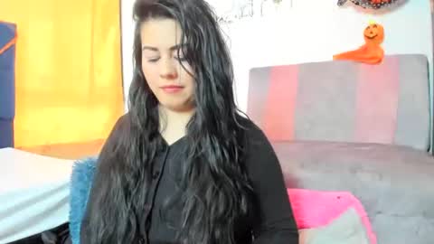 Greace online show from October 2025 03:25:01 PM