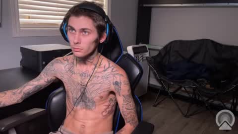 Mr. Heavy online show from November 2025 04:29:01 PM