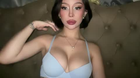 Marie Pelie online show from February 2026 06:23:01 AM