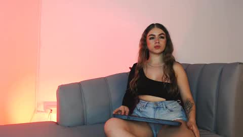 Snapshot of grecia_rouse chatting on February 2025 01:30:02 AM GRECIA online show from February 2025 01:30:02 AM