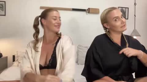 Green Eyed Goddess online show from January 2025 04:04:01 AM