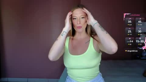 Green Eyed Goddess online show from April 2026 07:07:01 PM