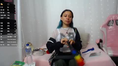 Snapshot of green_eyes_fox chatting on September 2025 11:45:01 AM Fox online show from September 2025 11:45:01 AM