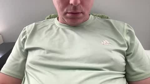 Snapshot of green_knight4169 chatting on January 2026 06:43:02 PM GreenKnight online show from January 2026 06:43:02 PM