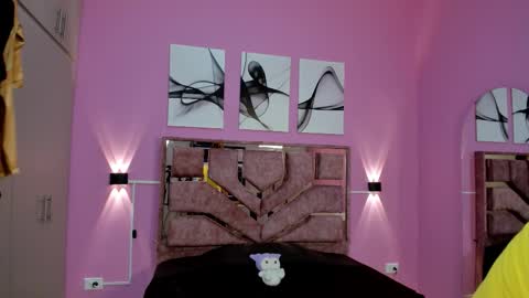 green_lov online show from September 2025 12:21:02 PM