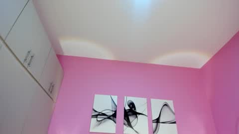 green_lov online show from October 2025 12:15:01 PM