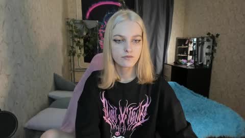 Snapshot of green_tea666 chatting on December 2024 04:38:01 AM Lilith online show from December 2024 04:38:01 AM