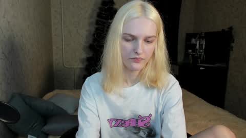 Snapshot of green_tea666 chatting on January 2025 01:53:01 AM Lilith online show from January 2025 01:53:01 AM