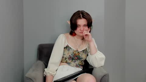 Snapshot of greenelfapril chatting on January 2025 03:50:02 AM April online show from January 2025 03:50:02 AM