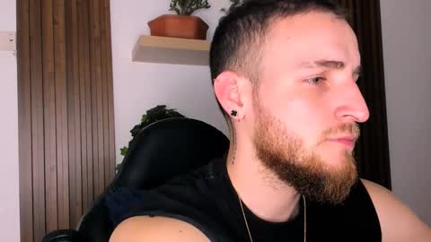 Juan online show from December 2025 12:27:01 AM