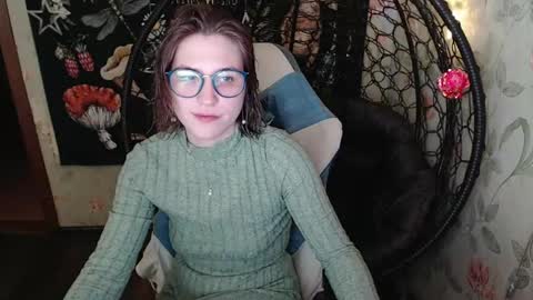 Lina online show from May 2026 12:10:01 PM