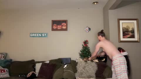 Snapshot of greenxxxqueen chatting on December 2024 06:46:01 AM SexQueen Nikki online show from December 2024 06:46:01 AM