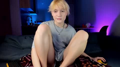 Greg-independent model online show from January 2025 07:20:01 PM