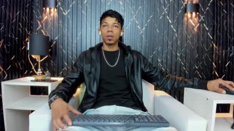 Snapshot of gregory_sforza chatting on November 2025 12:05:02 PM GregorySforza online show from November 2025 12:05:02 PM