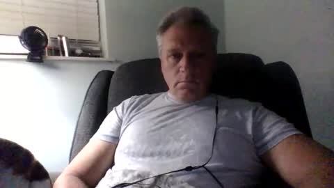 mmm hmmm online show from January 2025 02:32:02 AM