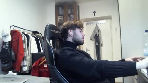 grejto0 online show from December 2024 02:37:02 PM