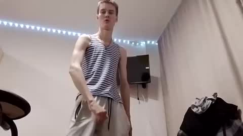 Snapshot of greonn chatting on November 2025 08:24:01 AM Felix online show from November 2025 08:24:01 AM