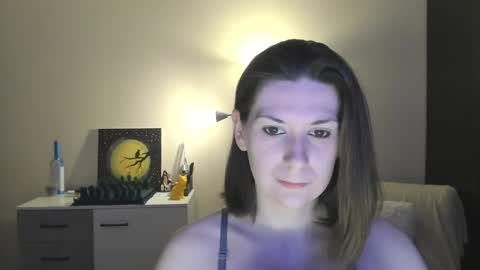Snapshot of gretamiln chatting on February 2025 12:49:02 AM Greta online show from February 2025 12:49:02 AM