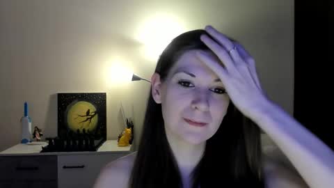 Snapshot of gretamiln chatting on December 2025 09:21:02 PM Greta online show from December 2025 09:21:02 PM