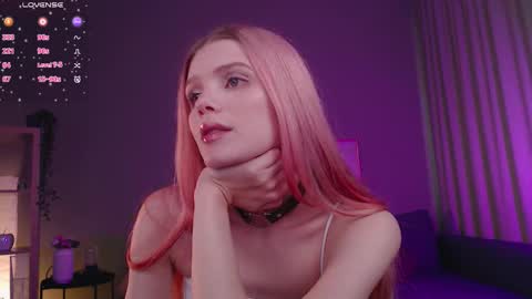 gretchen_mol online show from October 2025 07:40:02 AM