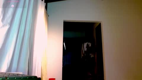 Snapshot of greyslopez chatting on December 2024 01:52:02 AM Greyslopez online show from December 2024 01:52:02 AM