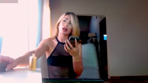 Snapshot of greyslopez chatting on January 2025 10:03:01 PM Greyslopez online show from January 2025 10:03:01 PM