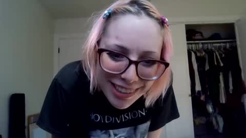 Snapshot of grimy_girlie chatting on September 2025 09:51:01 PM grimygirlie online show from September 2025 09:51:01 PM