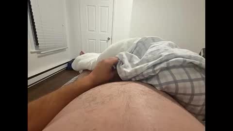 Snapshot of grizzly_uncut chatting on October 2025 04:29:01 AM grizzly_uncut online show from October 2025 04:29:01 AM