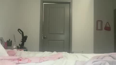 Snapshot of grrlgod chatting on November 2025 04:33:02 AM grrlgod online show from November 2025 04:33:02 AM