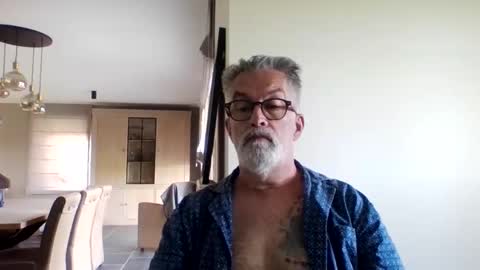 Grybear online show from May 2026 07:13:01 AM