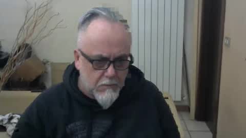 Snapshot of grz65 chatting on December 2024 10:34:02 AM GRIZZLY65 online show from December 2024 10:34:02 AM