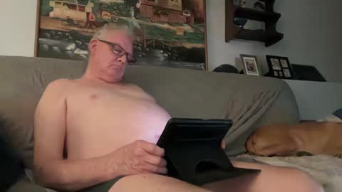 Snapshot of gspotlover1 chatting on January 2025 01:42:02 AM Horny Daddy online show from January 2025 01:42:02 AM