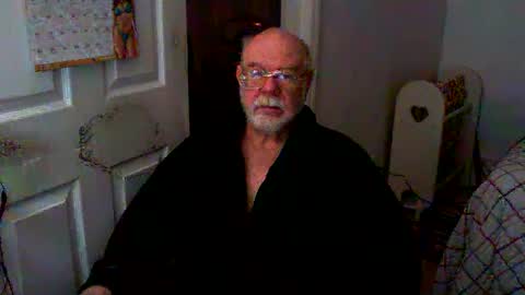 Snapshot of gtnolder60 chatting on February 2025 12:15:02 PM Gary online show from February 2025 12:15:02 PM