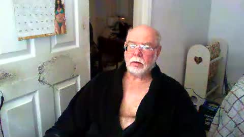 Snapshot of gtnolder60 chatting on February 2025 12:50:01 PM Gary online show from February 2025 12:50:01 PM