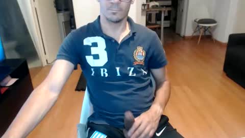 Snapshot of guachin_new chatting on June 2026 10:33:02 PM guachin_new online show from June 2026 10:33:02 PM