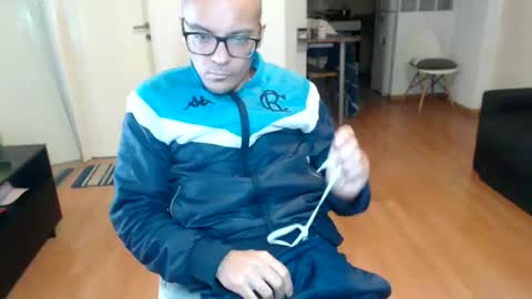 Snapshot of guachin_new chatting on June 2026 02:59:01 AM guachin_new online show from June 2026 02:59:01 AM