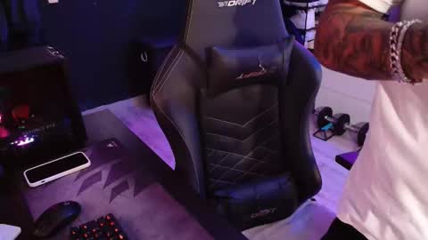 Guayaco  online show from February 2026 12:23:02 PM