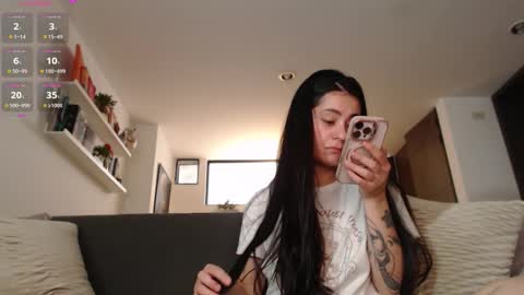 Snapshot of guccipussy1 chatting on October 2025 07:47:02 PM Elena online show from October 2025 07:47:02 PM