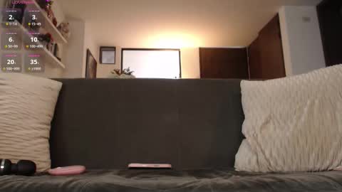 Snapshot of guccipussy1 chatting on October 2025 08:19:01 PM Elena online show from October 2025 08:19:01 PM