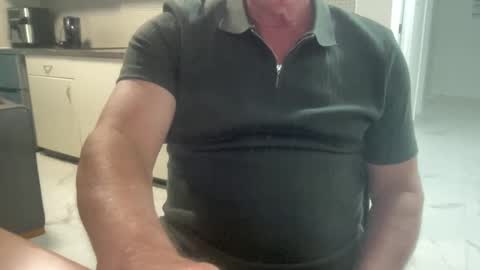 Snapshot of guesswhatigot2 chatting on January 2025 11:59:01 AM guesswhatigot2 online show from January 2025 11:59:01 AM