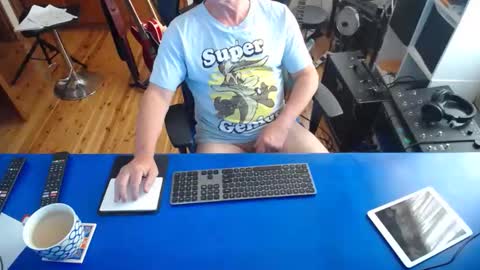 Snapshot of guesswhatigot2 chatting on January 2025 08:08:02 AM guesswhatigot2 online show from January 2025 08:08:02 AM