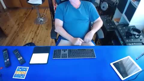 Snapshot of guesswhatigot2 chatting on January 2025 06:12:01 AM guesswhatigot2 online show from January 2025 06:12:01 AM