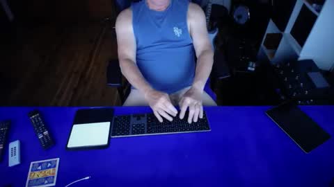 Snapshot of guesswhatigot2 chatting on February 2025 10:50:01 AM guesswhatigot2 online show from February 2025 10:50:01 AM