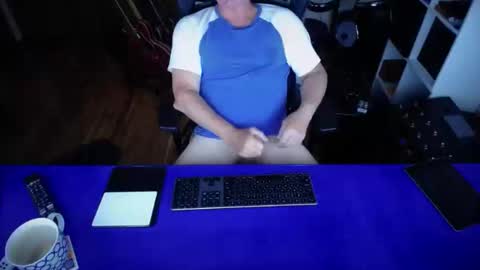 Snapshot of guesswhatigot2 chatting on February 2025 11:52:01 AM guesswhatigot2 online show from February 2025 11:52:01 AM