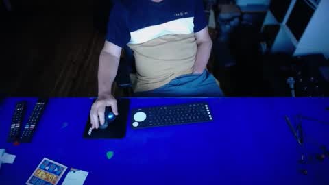 guesswhatigot2 online show from February 2026 10:41:02 AM